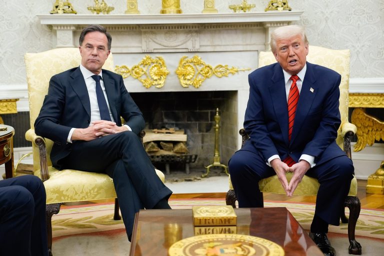 A NATO keményen beállt Trump ukrajnai tervei mögé, de mit lép erre Oroszország?